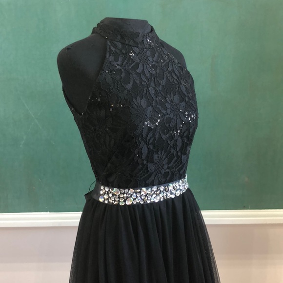 Short lace and tulle dress - small - NWT - Picture 2 of 4